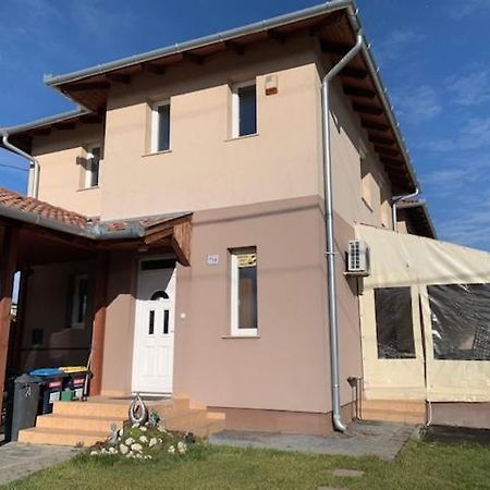 Apartament Airport Road/Repter Koezeli Haz Privat Parkoloval Budapeszt Zewnętrze zdjęcie
