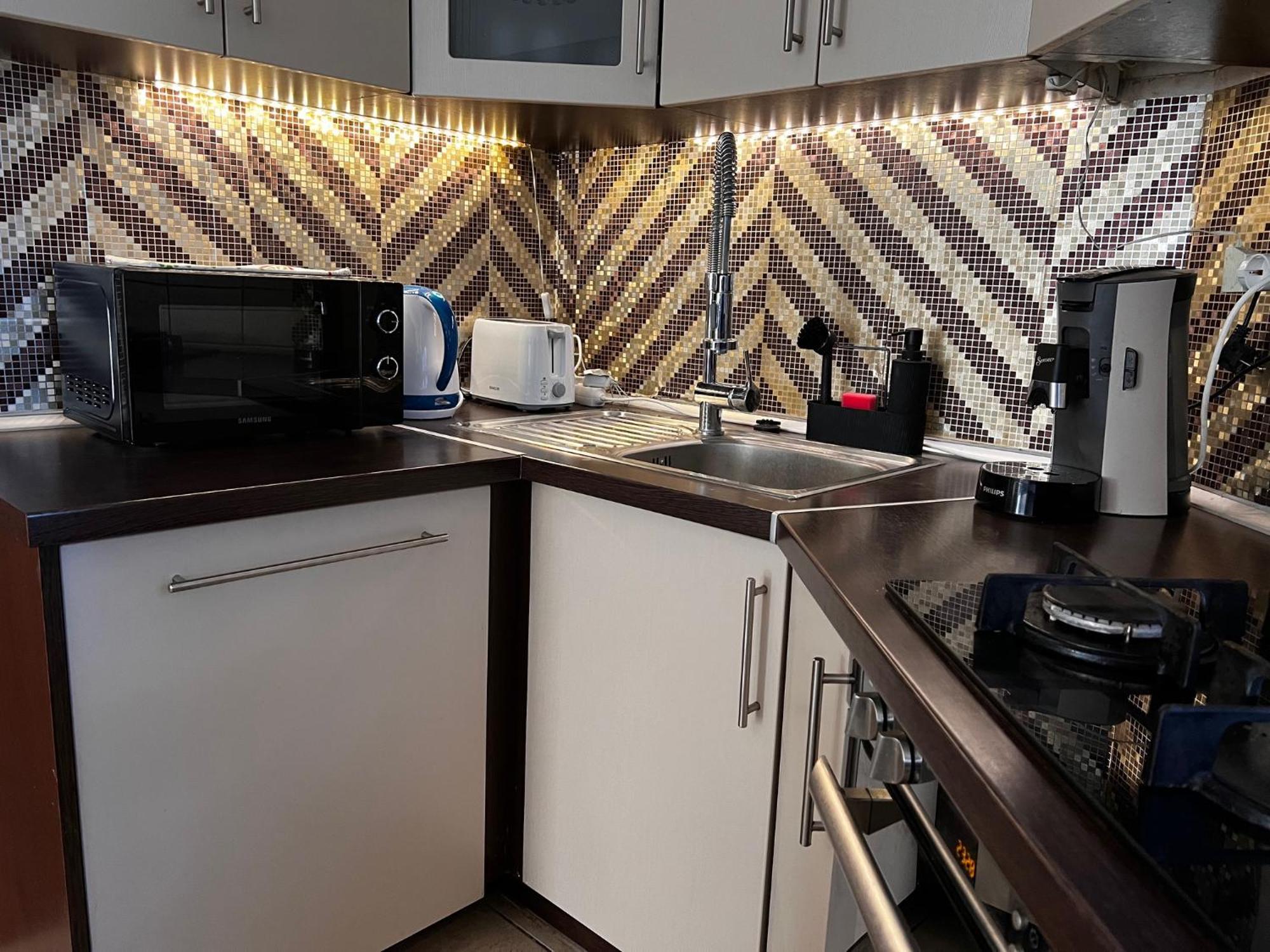 Apartament Airport Road/Repter Koezeli Haz Privat Parkoloval Budapeszt Zewnętrze zdjęcie